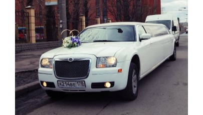 Chrysler 300C прокат и аренда в Санкт-Петербурге